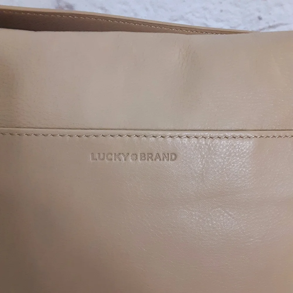 Lucky brend leather studded shoulders bag